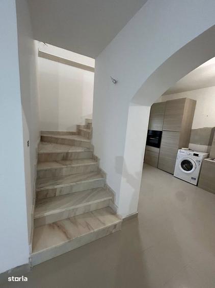 De vanzare casa ?i teren, suprafata teren de 1090mp, P+E - 20