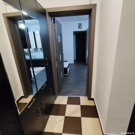 Inchiriez apartament 2 camere zona Liceului Nichita Stanescu - 1