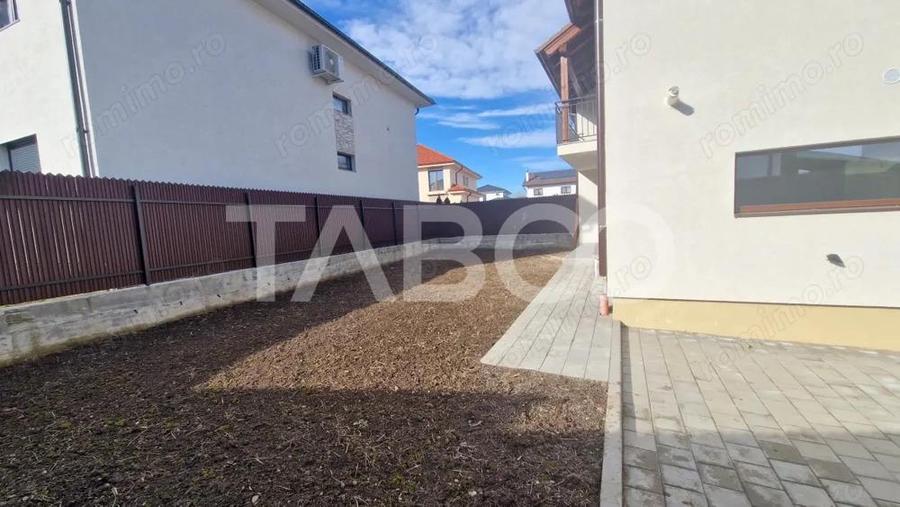 Casa moderna cu 4 camere 2 bai si curte in Selimbar zona rezidentiala - 12