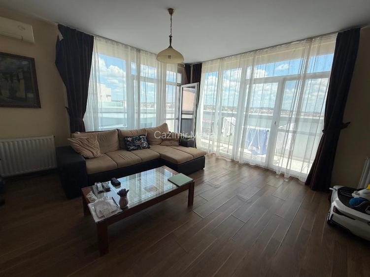 De vânzare apartament penthouse 3 camere , terasă generoasă orientare S-E De vânzare apartament penthouse 3 camere , terasă generoasă orientare S-E