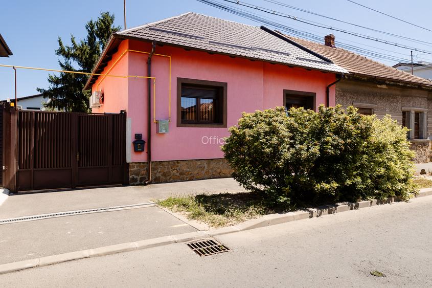 Casa cu doua corpuri de cladire - Functionarilor Casa cu doua corpuri de cladire - Functionarilor