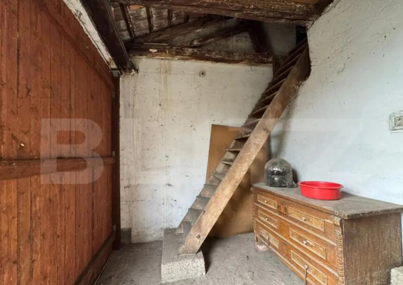 Casa saseasca, 3 camere, 700 mp teren, Sebe? - 3