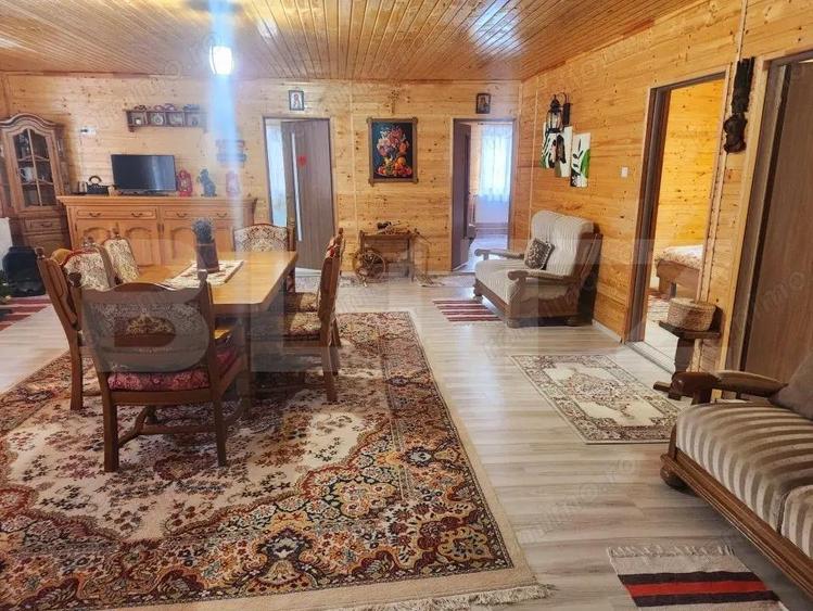 Casa de vacanta superba,cu 5 camere,300 mp utili,Valisoara - 11