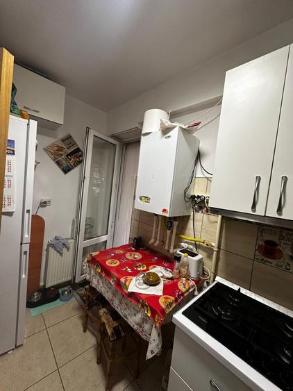 Apartament cu 2 camere, decomandat, zona CUG - 7