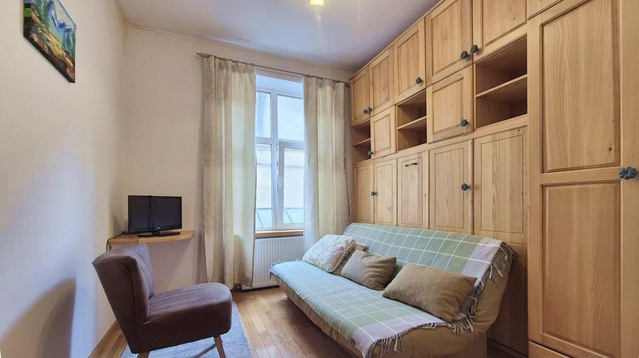 Piața Sfatului, apartament cu 2 camere, termen lung. - 7