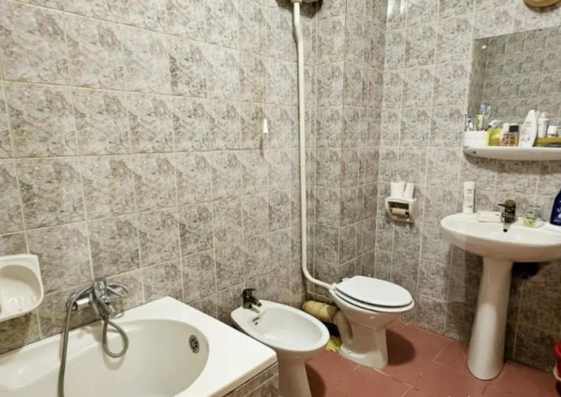 Apartament de 100 mp dintr-o casa, zona Spitalului, Sfantu G - 3