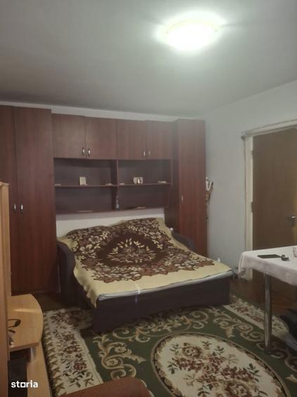 Apartament cu 2 camere semidecomandat în Dristor