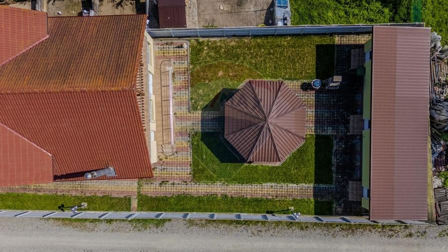 Casa / Vila cu 10 camere de vanzare in Moieciu de Jos - 29