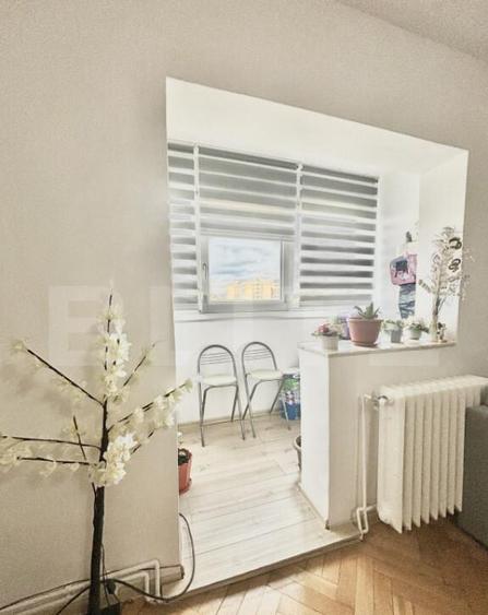 Apartament 3 camere, decomandat, et. 7/9, zona Gh. Lazar -I - 10