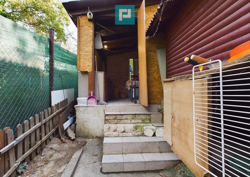 Casu?a cu anexe de vanzare pe ?trandul Neptun - 1