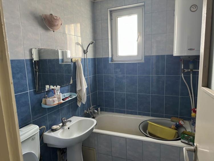 Apartament confort 1 , 2 camere 55 mp in Caracal - 1