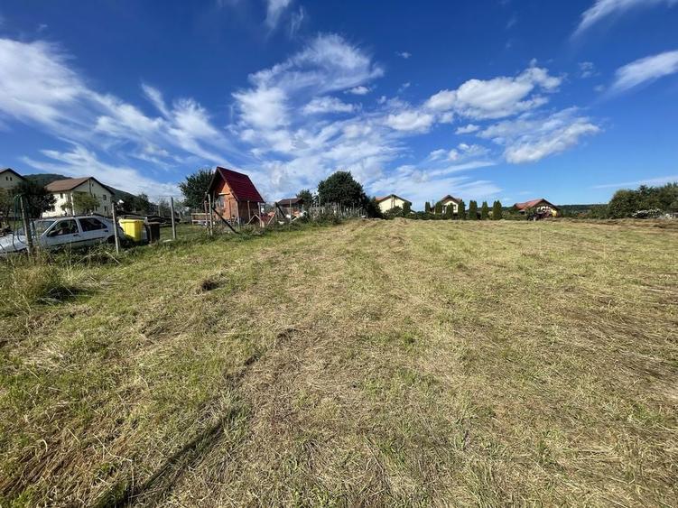 Teren-Cisnadie -992 m2(Chateau Therry) - 1