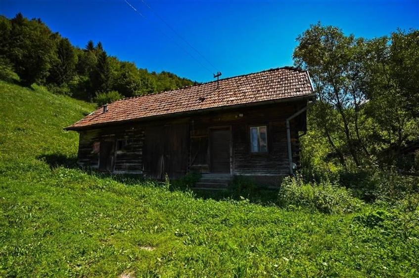 FILM! Proprietate autentica, Bran-Simon, 4.300 mp teren, casa traditionala + ane - 19