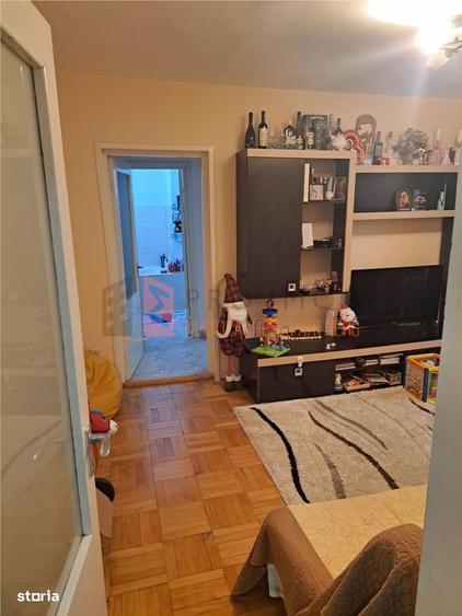 Apartament 2 camere cf semidecomandat zona 23 August - 6