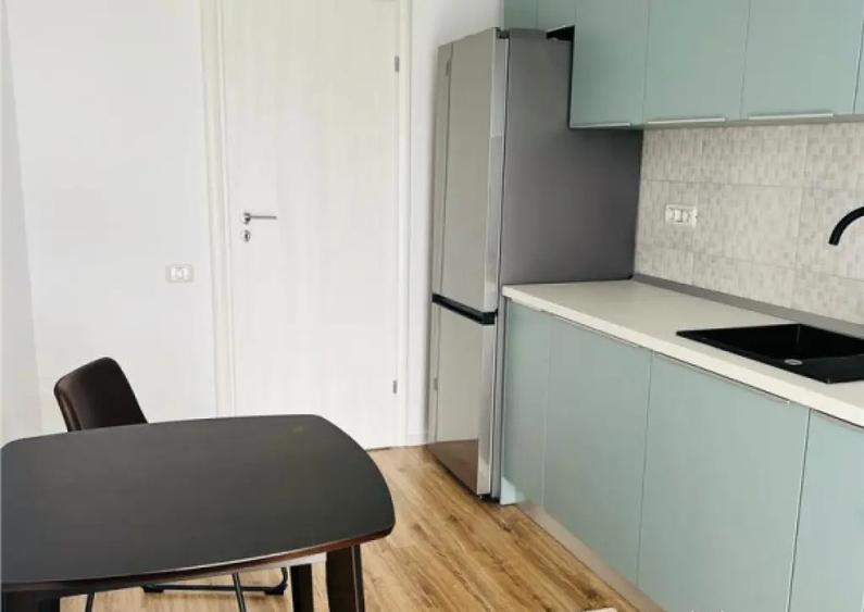 Decomandata,bloc nou,terasa,loc parcare, aria Coresi,Tractor - 13