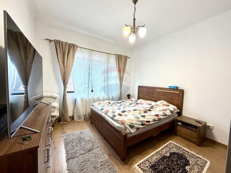 Apartament 3 Camere de vanzare Str. Popa Soare - 2