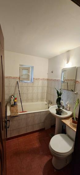 VANZARE-APARTAMEMT 3 CAMERE-DECOMANDATE-DACIA - 4