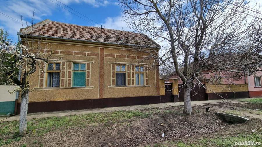 Casa de vanzare Mailat - 3000mp teren - 7