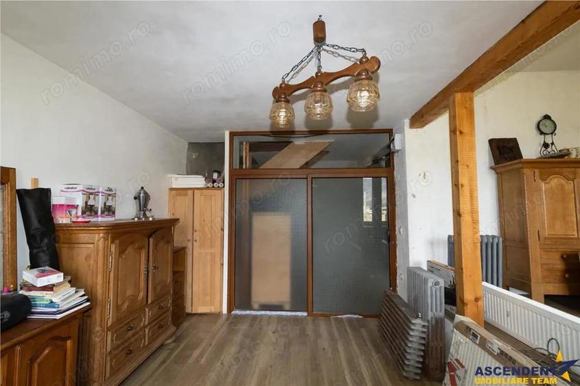 Proprietate autentica, stil traditional:Eco, cu parau pitoresc si vedere spectaculoasa, teren 900 mp - 6