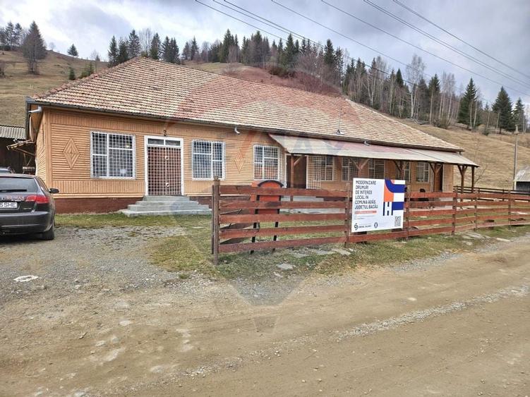 Spatiu comercial de vanzare, sat Cosnea, Agas, jud Bacau - 1