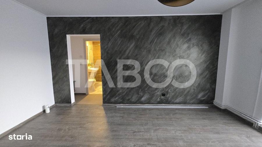 Apartament 2 camere la parter pretabil spatiu comercial de vanzare - 2