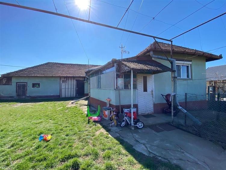 RECO Casa in  Tamaseu  18km de Oradea - 2