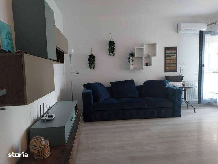 Apartament cu 2 camere decomandat în Parcul Carol