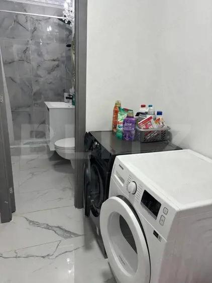 Apartament de vanzare 3 camere decomandat, zona Micro 16 - 5