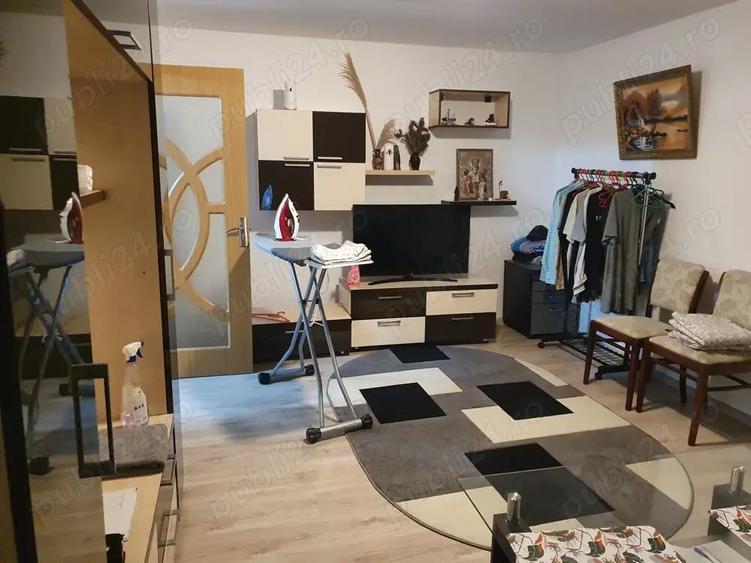 Inchiriaza! Camera, dec, mobilata . - 6