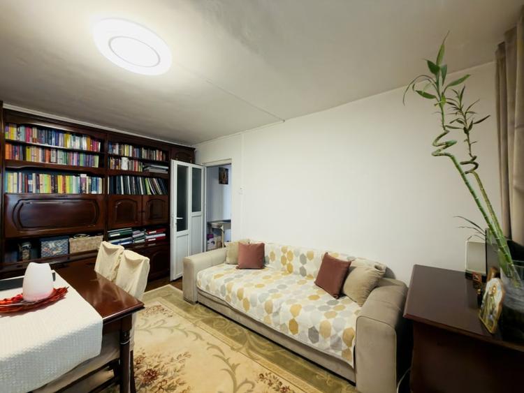 Apartament 2 camere, semidecomandat, etaj 2, zona Aradului - 1