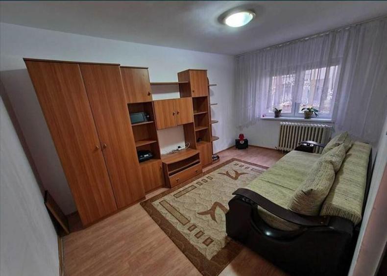 Apartament 3 camere, 2 bai Centrul Civic - 2