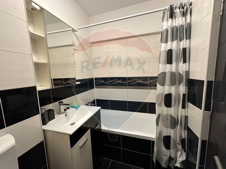 Garsoniera de inchiriat in Titan - 4