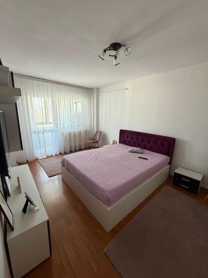 Apartament cu doua camere decomandat , mobilat si utilat - 2