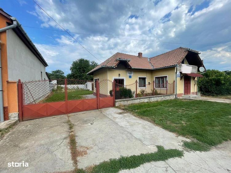 Casa cu teren de 1233 mp la 25 km de Oradea - 4