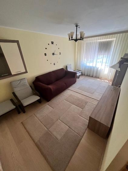 Inchiriez apartament 3 camere zona Titan Auchan - 5