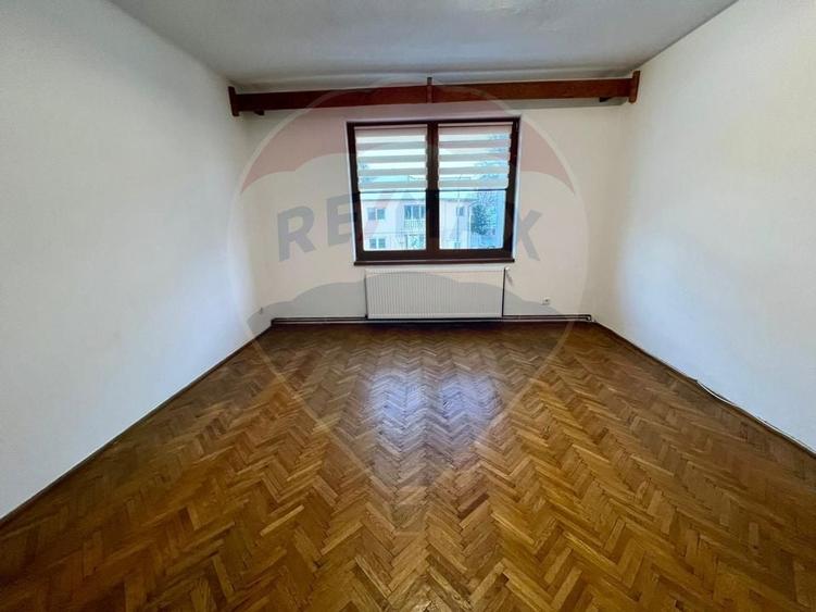 Casă cu 3 camere de vânzare Calea Dumbravii - 13