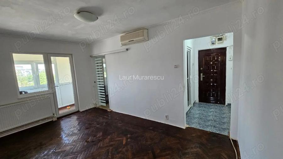 Vand apartament 3 camere