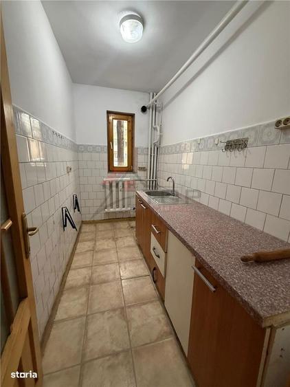 Apartament cu 3 camere decomandat - Pacurari - 2