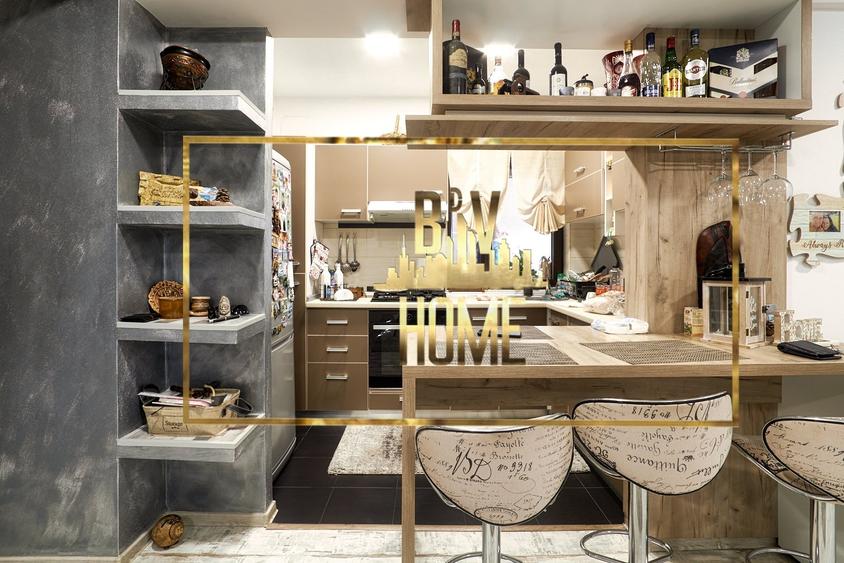 Cladire cu spatiu comercial, 2 apartamente si casa la sol, VANZARE - 1