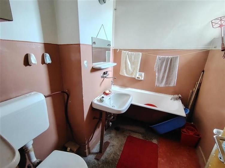 Apartament cu 3 camere (Gheorgheni Cart. Florilor, bl. 13) - 14