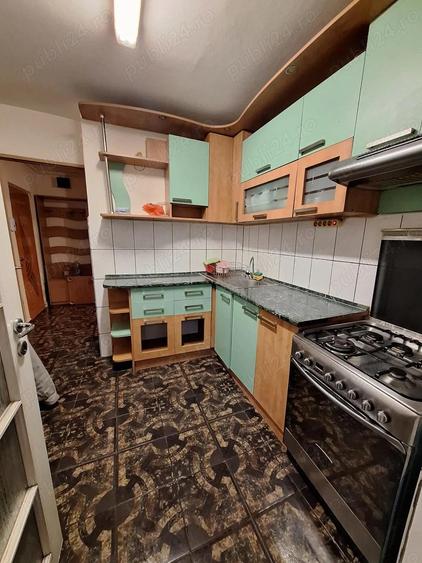 Vanzare apartament 2 camere Piata Centrala - 4