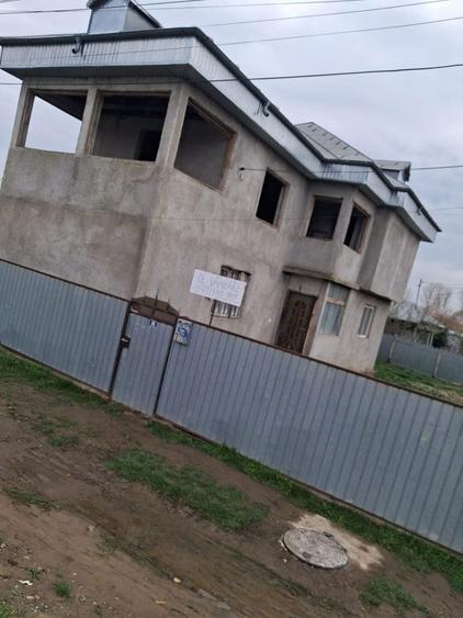 Vand casa la rosu Sendreni,la Dn25, proprietar. - 3