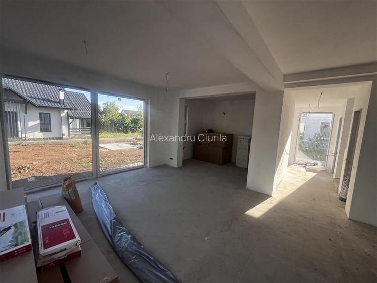 Casa moderna de vanzare în Campina, zona Muscel  confort, elegant? si lini