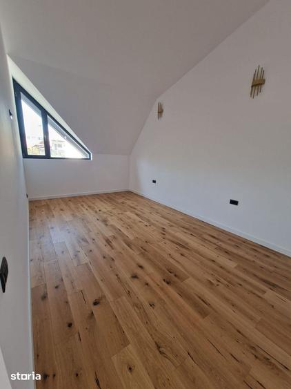 Casă cu 4 camere cu Teren 200 Mp în Apărătorii Patriei