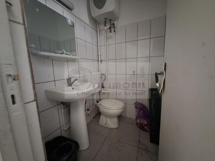 Spatiu comercial, 21 mp, Piata Cug, liber, pretabil orice afacere - 7