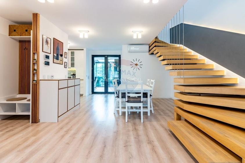 Casa / Vila de vanzare la intrare in Tunari, toate utilitatile