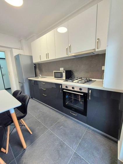 De inchiriat apartament cu 2 camere , Aparatorii patriei sector4 - 5