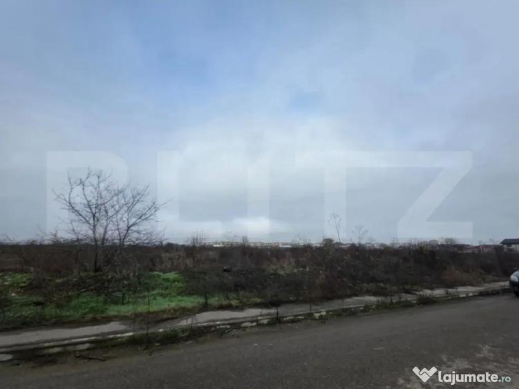 Teren intravilan, 800 mp Targovi?te - 2