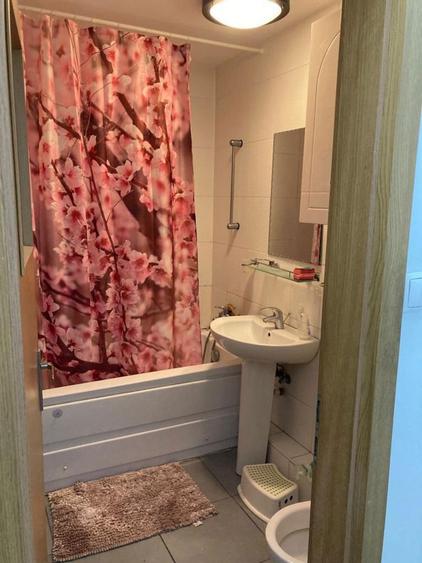 Inchiriez ap 3 camere 2 bai parcare 2 holuri debara 82 mp complet mobilat utilat - 7