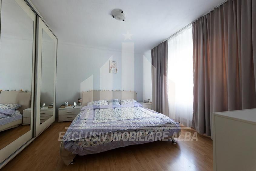 Casă individuală cu 4 camere cu Piscina în Ciugud